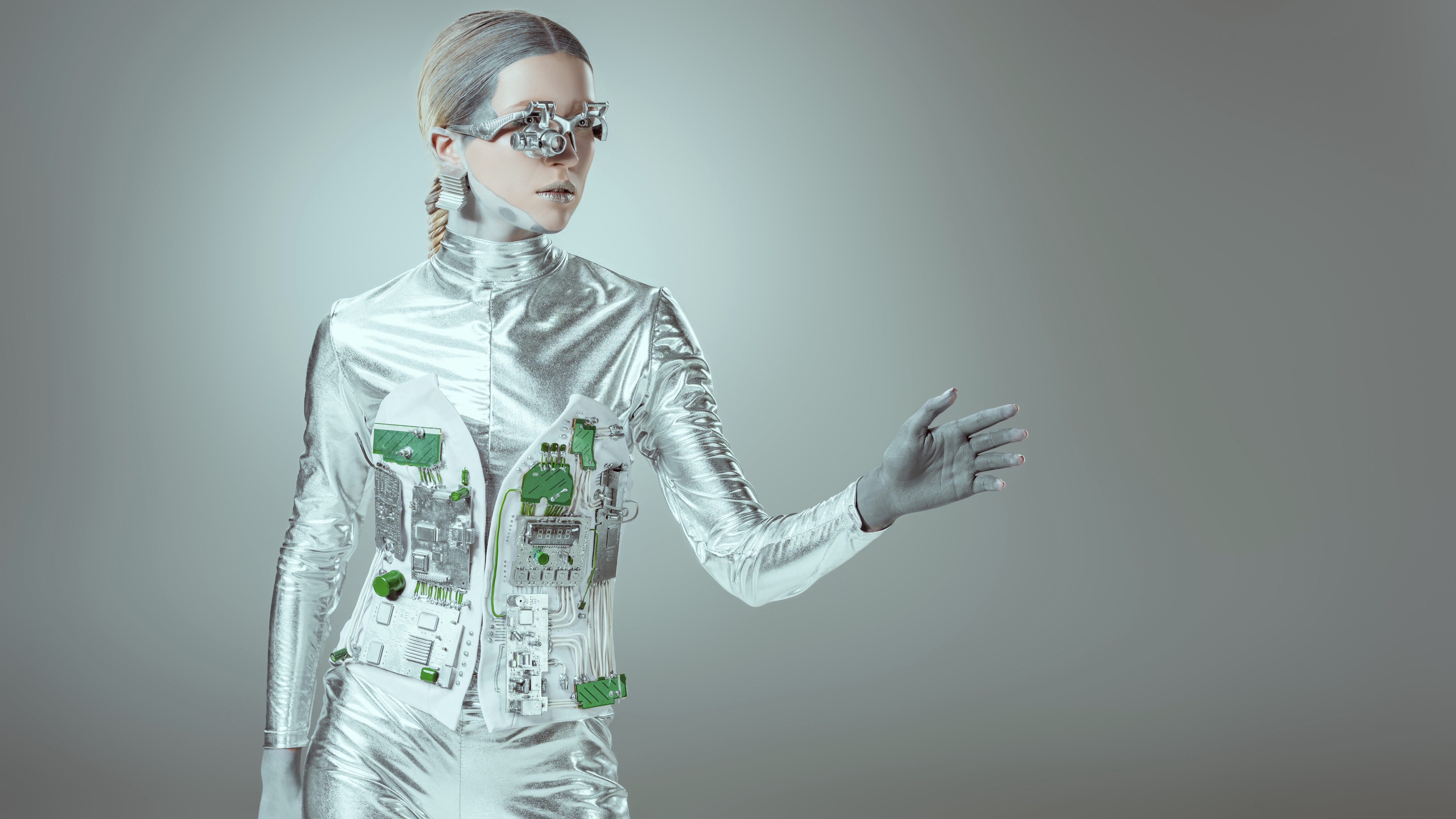 The Year Wearables Start Thinking for Themselves